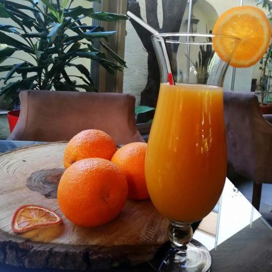 Gala-Garden Hotell Bitola Eksteriør bilde