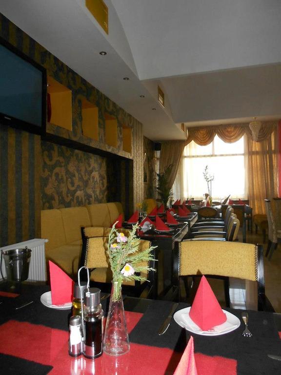 Gala-Garden Hotell Bitola Eksteriør bilde